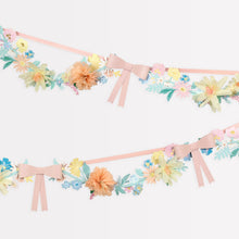 Flower & Bow Garland - Ellie and Piper