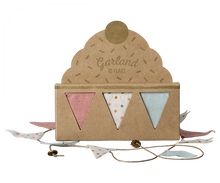 Garland, Small - Ellie and Piper