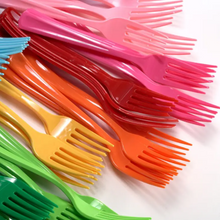 Light Pink Plastic Forks (Set of 50) - Cutlery - Ellie and Piper